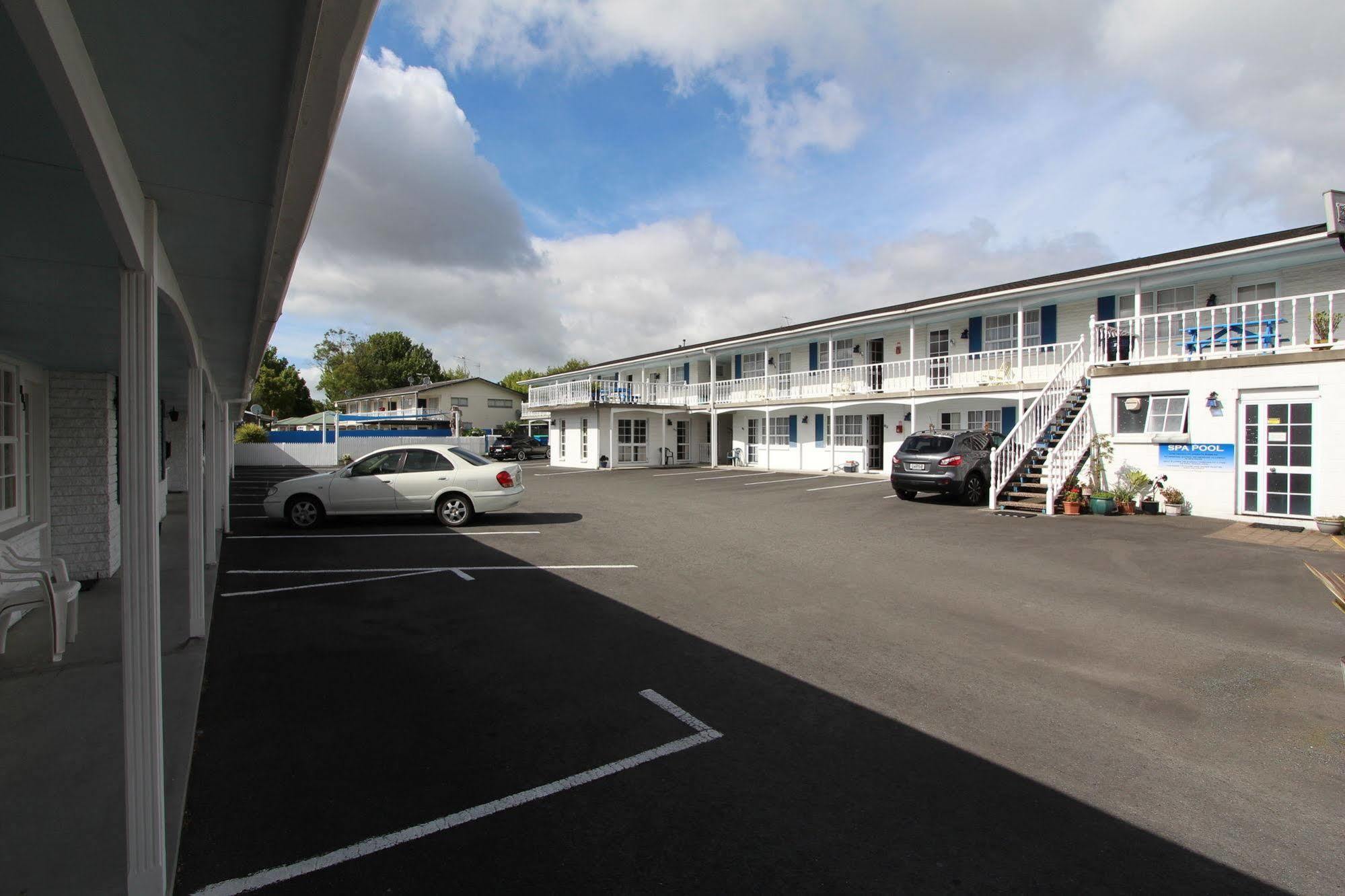 Boundary Court Motor Inn Гамільтон Екстер'єр фото
