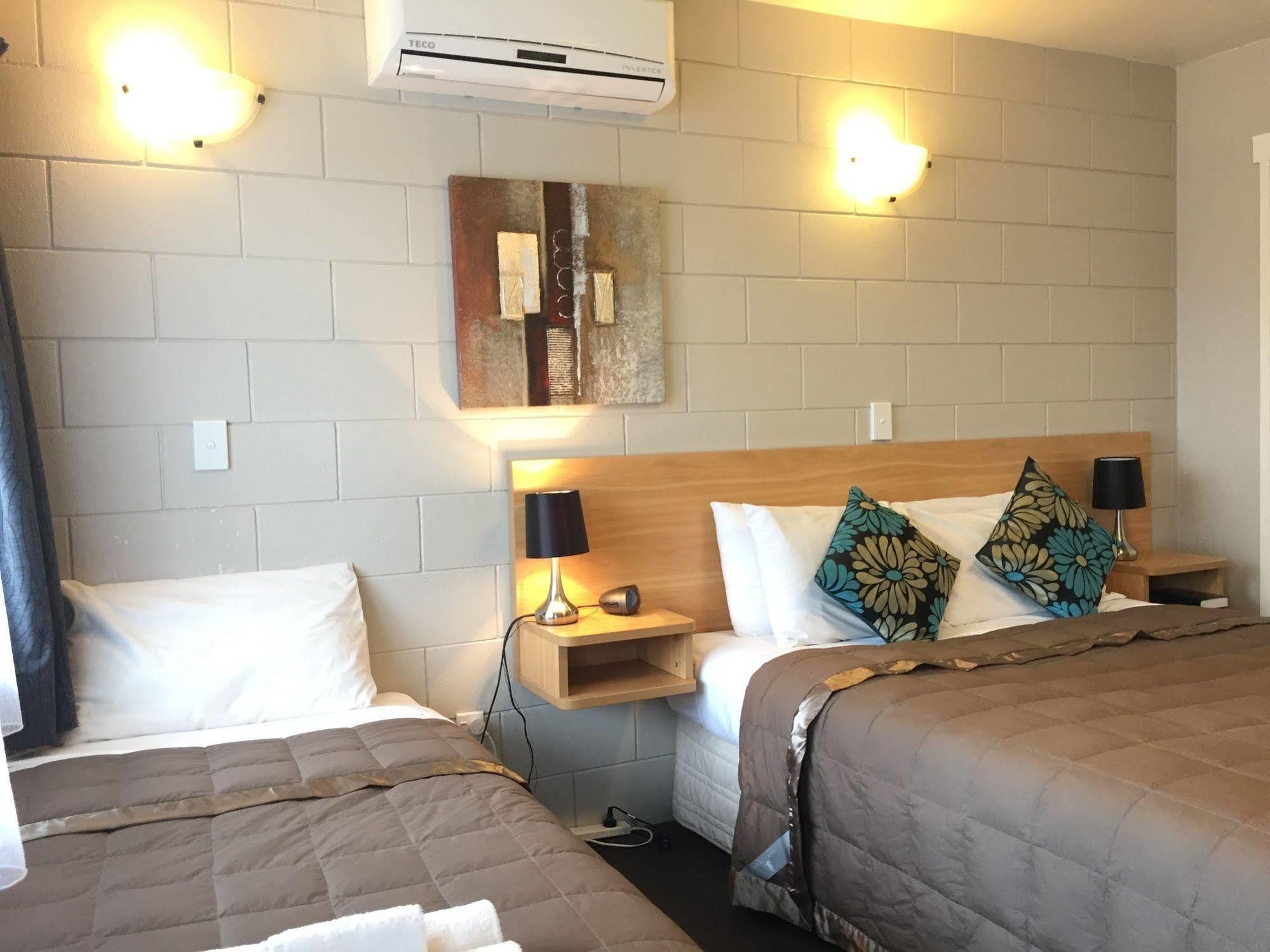 Boundary Court Motor Inn Гамільтон Екстер'єр фото