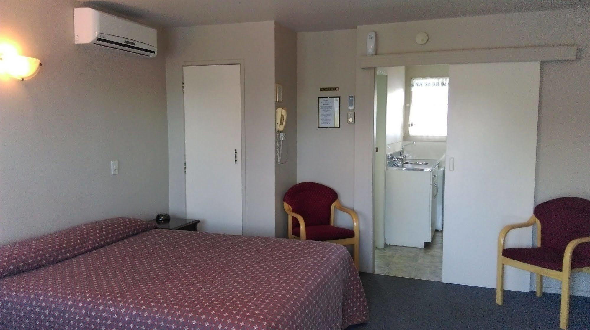 Boundary Court Motor Inn Гамільтон Екстер'єр фото